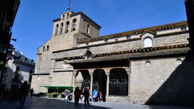 exterior catedral de Jaca