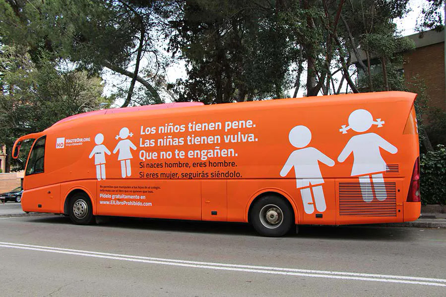 Autobús transfobo de HazteOir