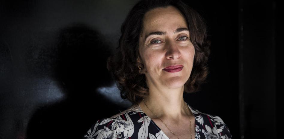 Kahina, primera mujer imán en Francia