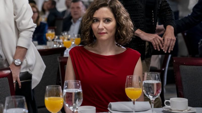 La presidenta de la Comunidad de Madrid, Isabel Díaz Ayuso, durante un Desayuno Informativo
