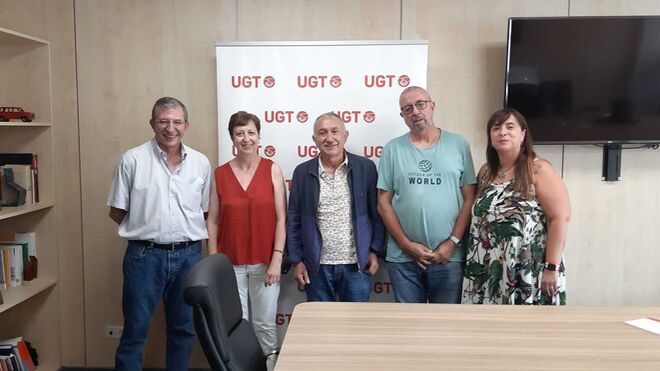 Los representantes de UGT y HOAC, durante el encuentro