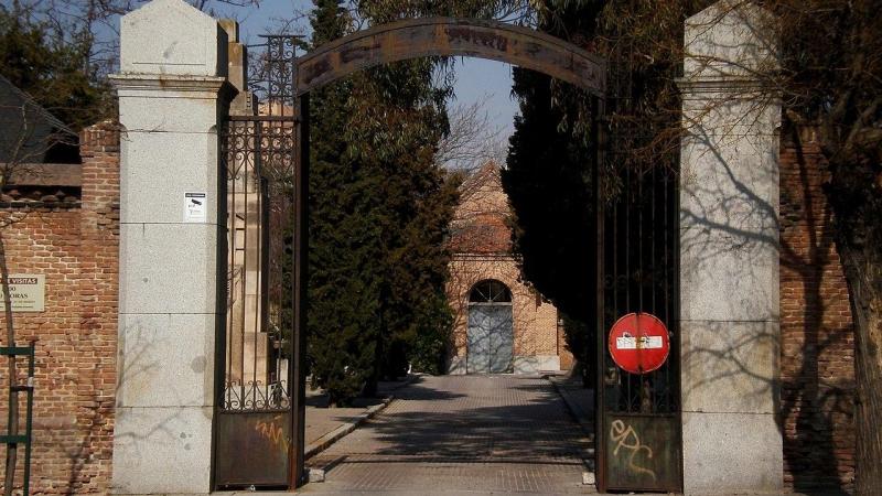 Entrada del cementerio de La Almudena. Fuente: Archivo.