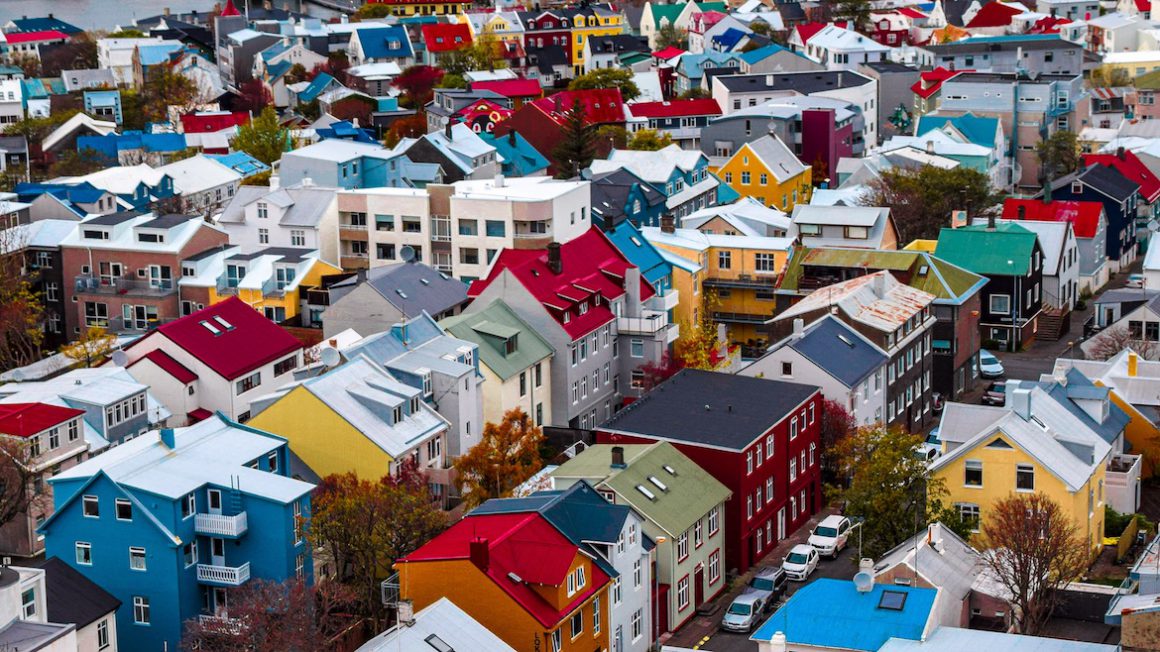 Imagen de Reykjavík, la capital de Islandia. / Tom Podmore, Unsplash.