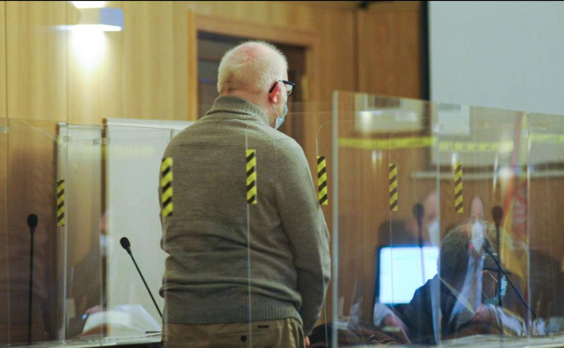 El excapellán de la Cofradía de Nuestra Señora de las Angustias, durante el juicio en la Audiencia de Valladolid. / rodrigo jiménez