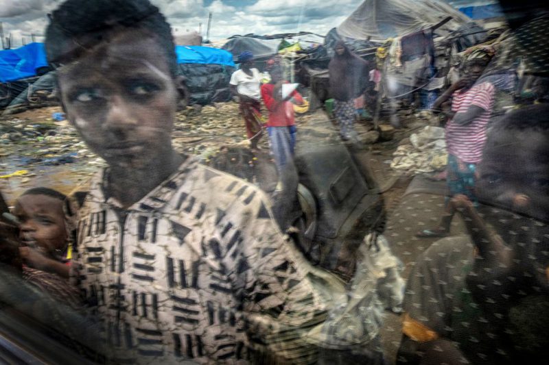 Este campo de refugiados, a varios kilómetros de Bamako (Mali), se ubica en el antiguo vertedero de la capital, a 14 km de la urbe, y donde residen 3.700 personas en pésimas condiciones sanitarias.Ricardo Garcia Vilanova