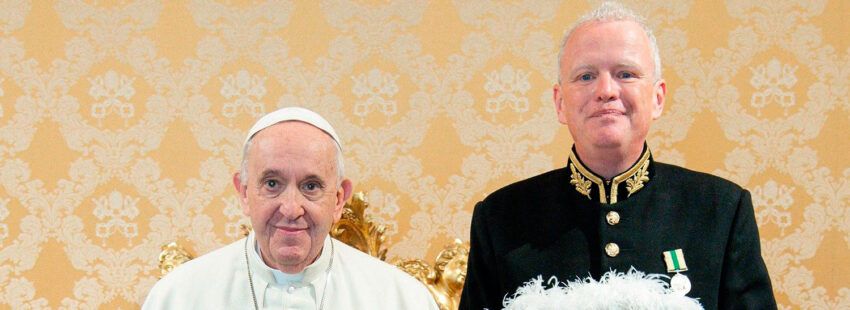 Chris Trott, embajador del Reino Unido ante la Santa Sede desde 2021, con el Papa Francisco