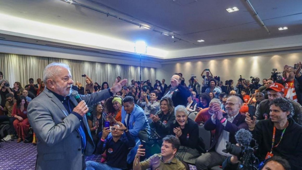 Lula, en su encuentro del miércoles con evangélicos. EFE