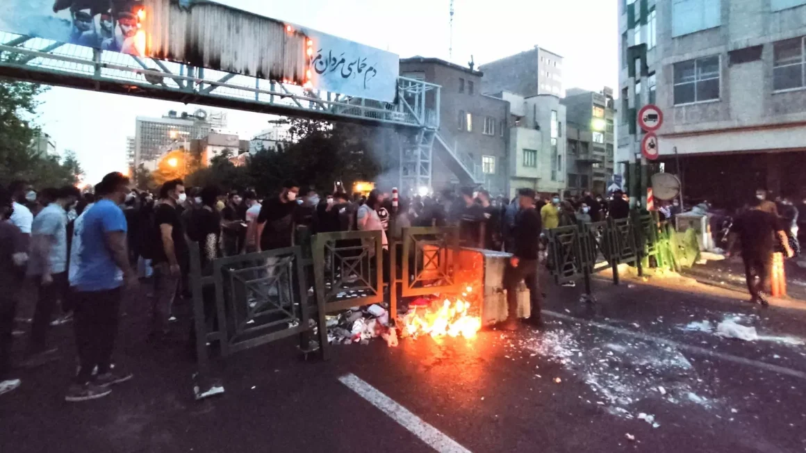 Protestas en irán por la muerte de Mahsa Amini EFE
