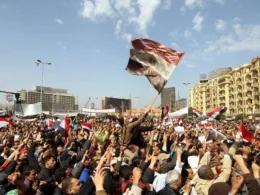 Una manifestación contra el gobierno de Egipto celebrada el 6 de febrero de 2011 en la plaza Tahrir de El Cairo afp_tickers