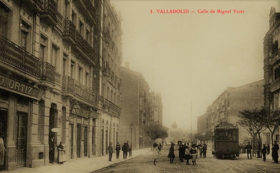 En el número 24 de la calle de Miguel Íscar se inauguró la escuela laica el 25 de marzo de 1886. / ARCHIVO MUNICIPAL