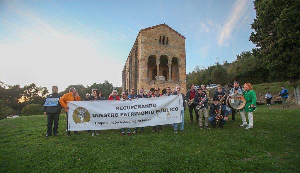 Concentración en Santa María del Naranco. Foto: Iván G. Fernández