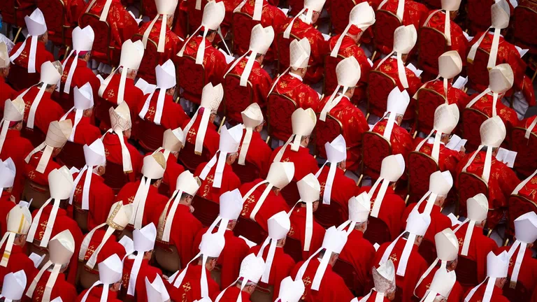 Cardenales en el funeral de Benedicto XVI