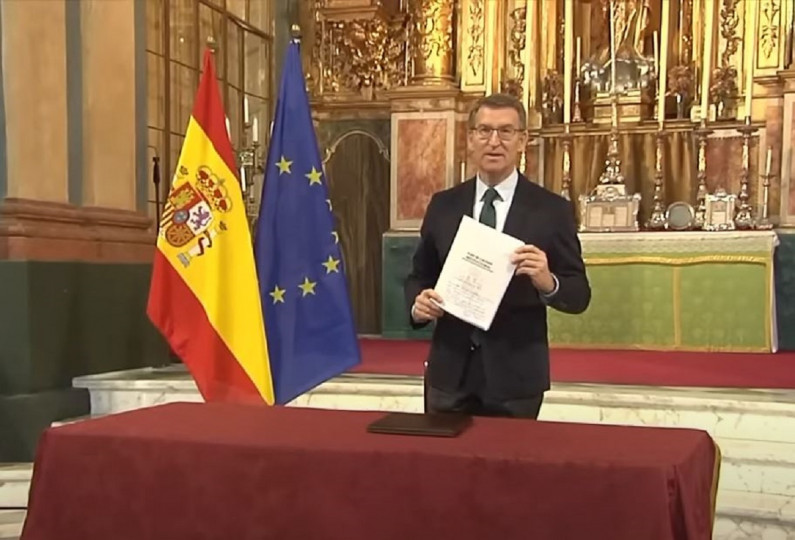 Alberto Núñez Feijóo presentando sus propuestas políticas en el oratorio de San Felipe Neri (Cádiz).