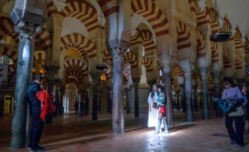 Visitantes en la Mezquita-catedral de Córdoba.Alejandro Ruesga
