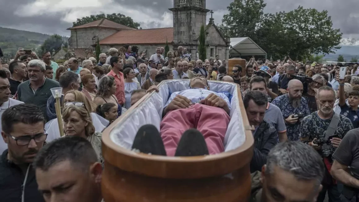 PROCESIÓN DE SANTA MARTA DE RIBARTEME, AS NEVES (PONTEVEDRA) Brais Lorenzo