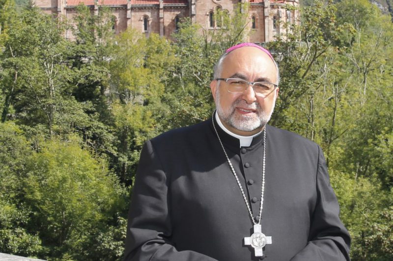 Jesús Sanz Montes. Foto: Arzobispado de Oviedo