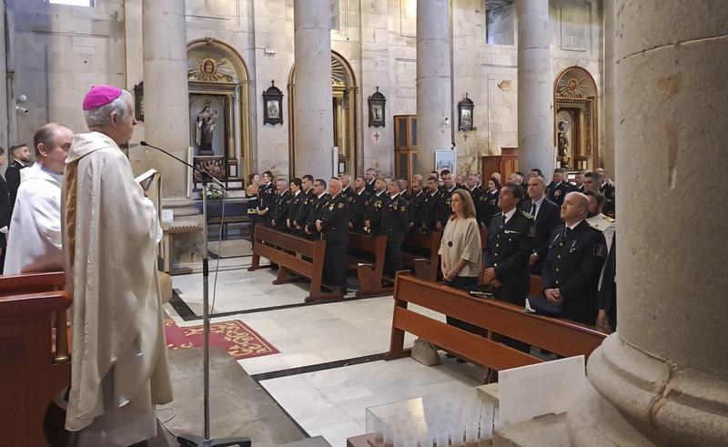 Actos institucionales del Día de la policia Nacional en Vigo. Foto PP de Vigo.