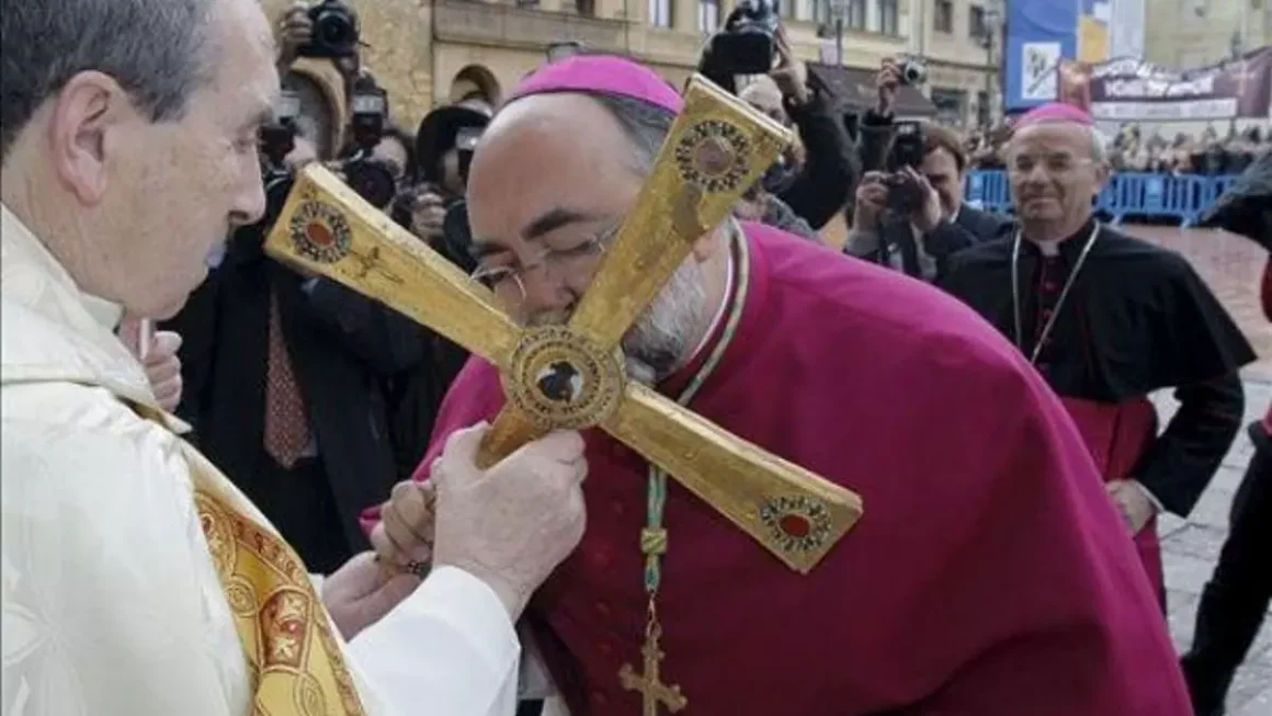 El arzobispo de Oviedo, Jesús Sanz