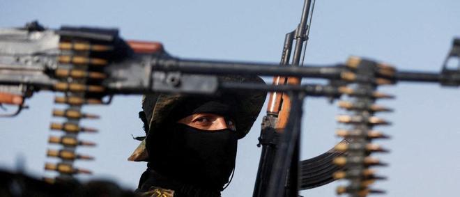Imagen de un yihadista armado. / Reuters