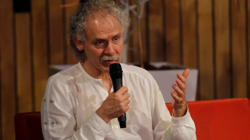 El médico y escritor Arnoldo Kraus tiene 72 años.
