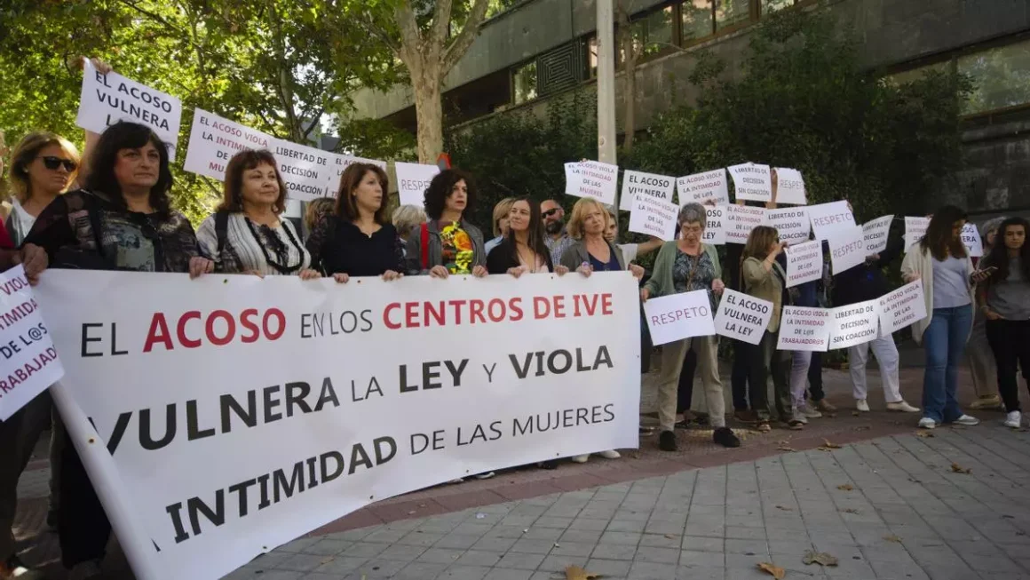 Concentración silenciosa frente a una clínica de aborto A.N.B./ARCHIVO