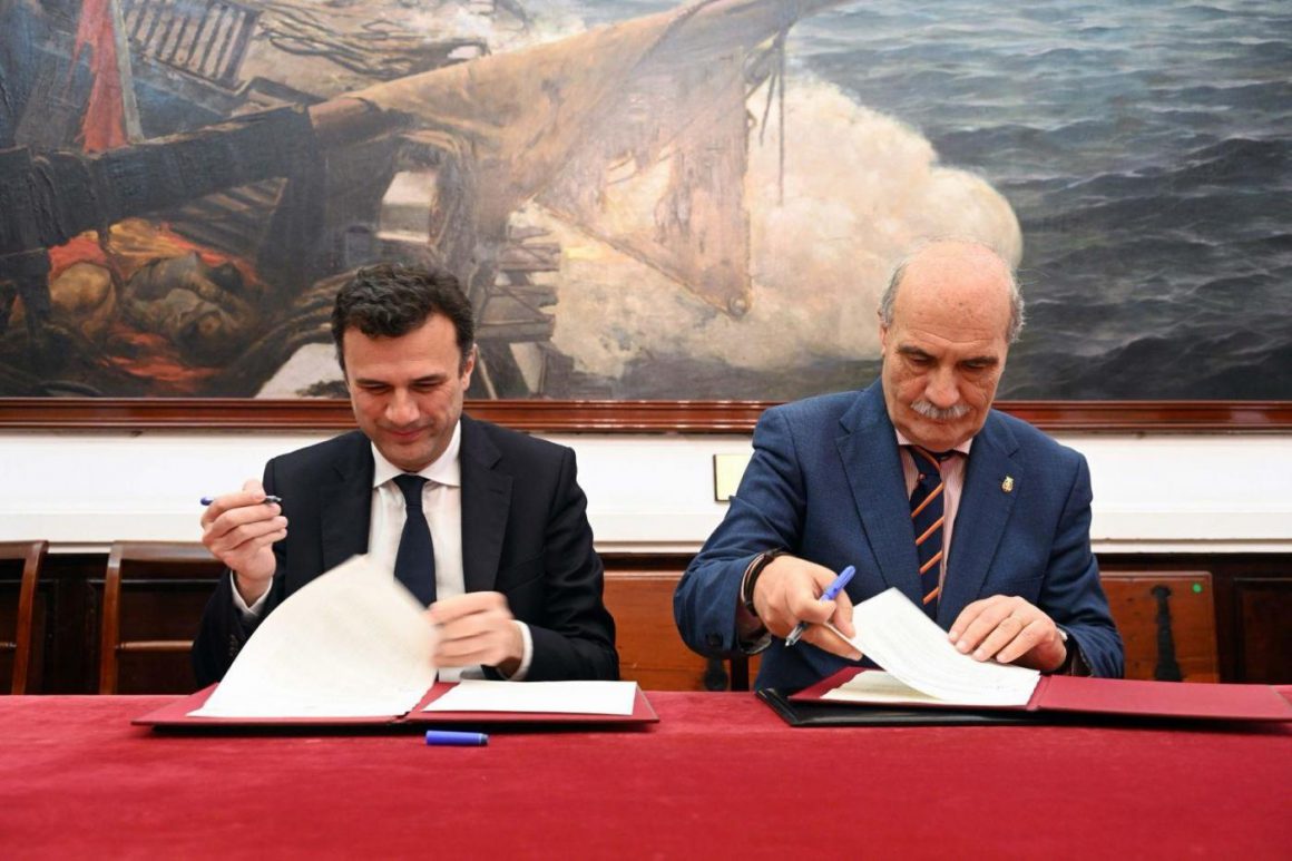 Bruno García, con Juan Carlos Jurado. -