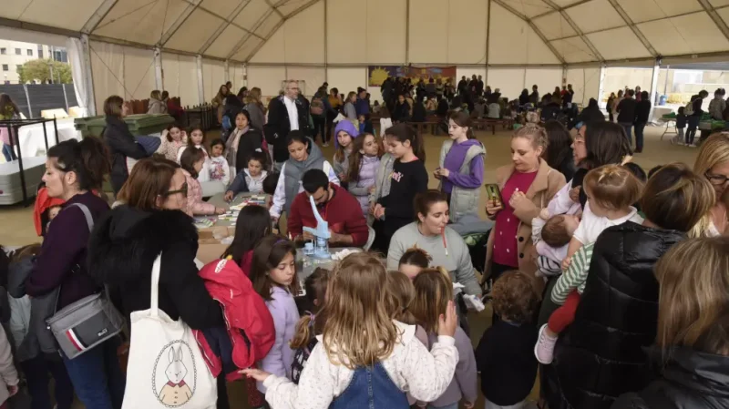 Foto de la Fiesta de la Escuela Pública de Huesca celebrada este viernes. Javier Navarro