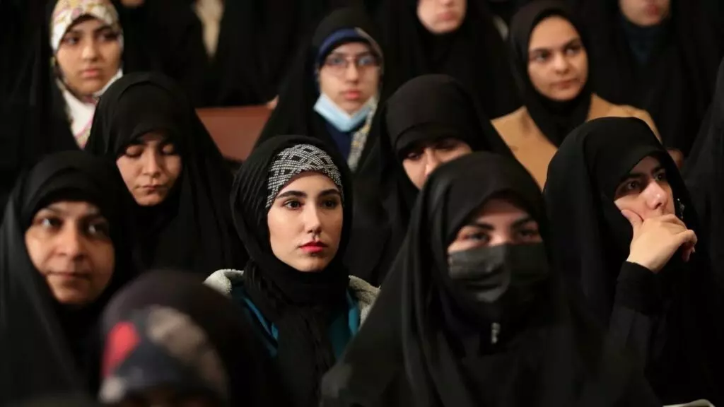 Varias mujeres en Teherán (Irán). Europa Press