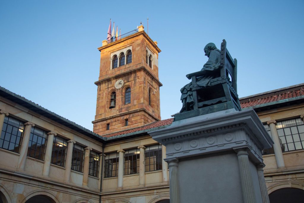 La Universidad de Oviedo. FOTO: Alisa Guerrero