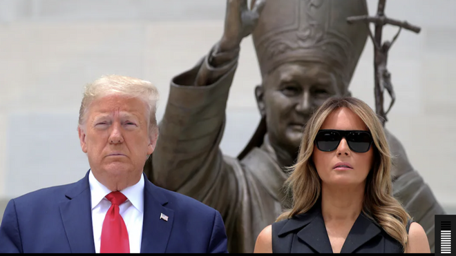 Trump, en 2020, en el Santuario Nacional Juan Pablo II en Washington Captura