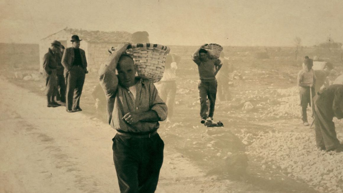 Trabajos forzosos en el franquismo DOCUMENTAL ESTOS MUROS