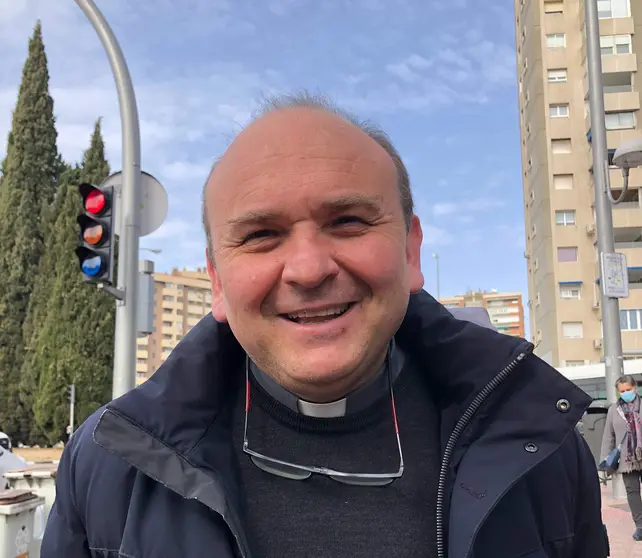 El cardenal Cobo cesa a Juan Carlos Guirao como capellán de Filosofía de la Complutense.