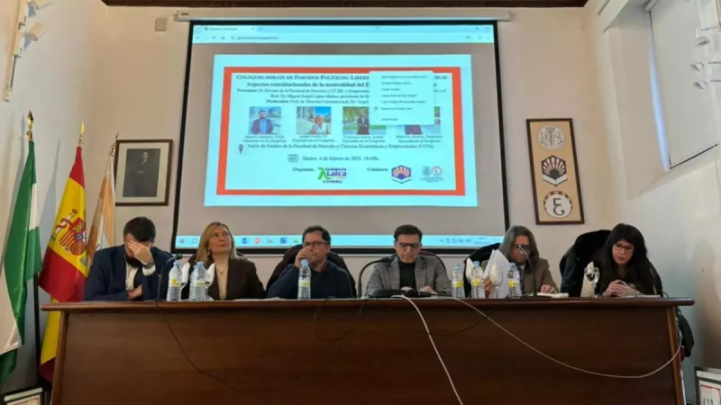 Participantes en el coloquio.