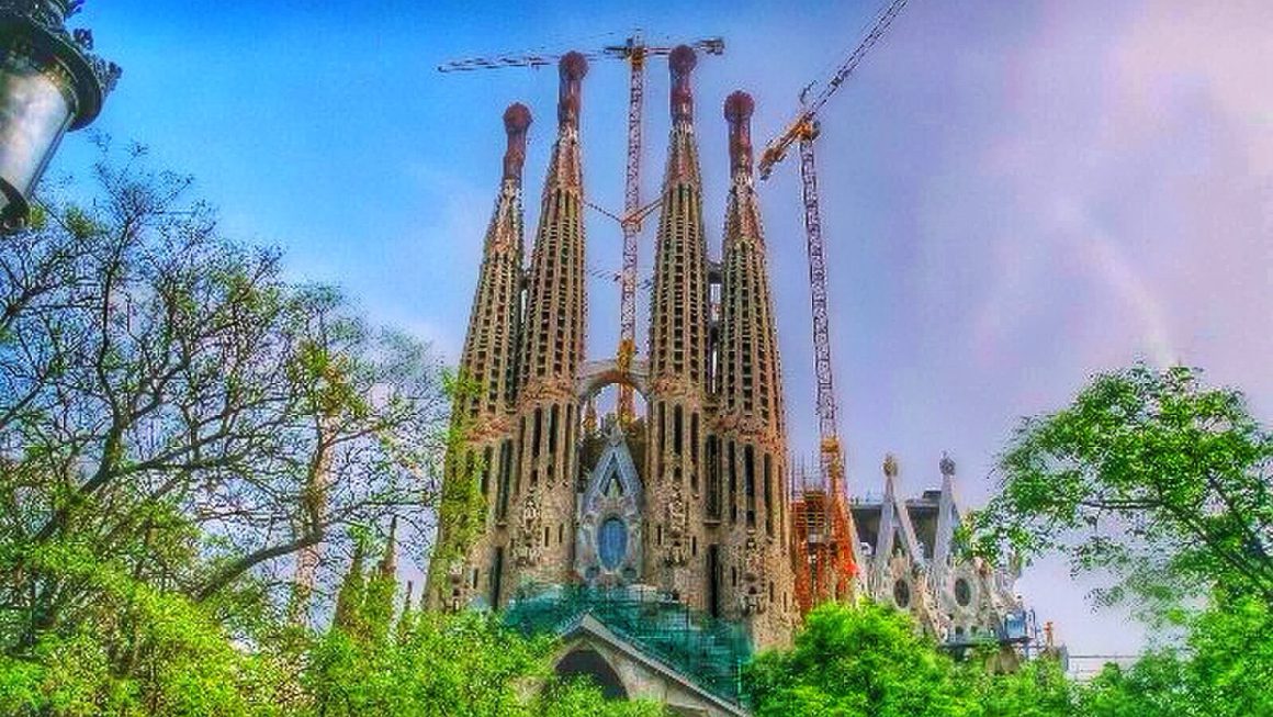 alyssa BLACK. la sagrada familia