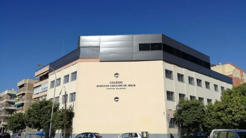 El centro concertado incorporó las cuotas irregulares cuando cambió de titular hace tres años. Colegio Sagrado Corazón de Jesús