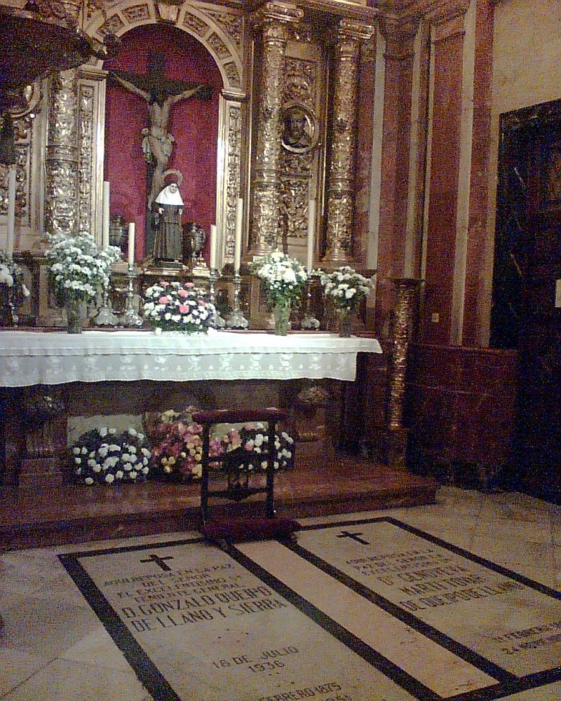 La tumba de Gonzalo Queipo de Llano en la Basílica de la Macarena (Sevilla). Foto: Antonio Zugaldia